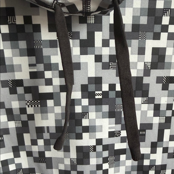 Nike Pro Dri-Fit Glitch Pull Over Hoodie Never Worn Thumb Holes Black & White S - Picture 9 of 10